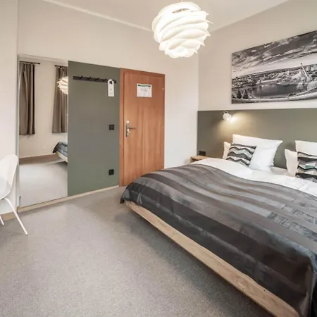 Am Markt 3* München