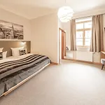 Hotel Am Markt 3*