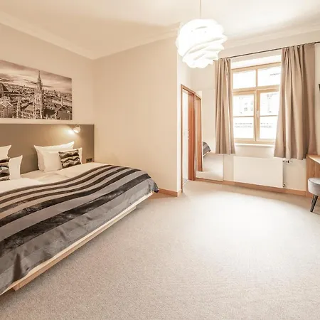 Hotell Am Markt 3*